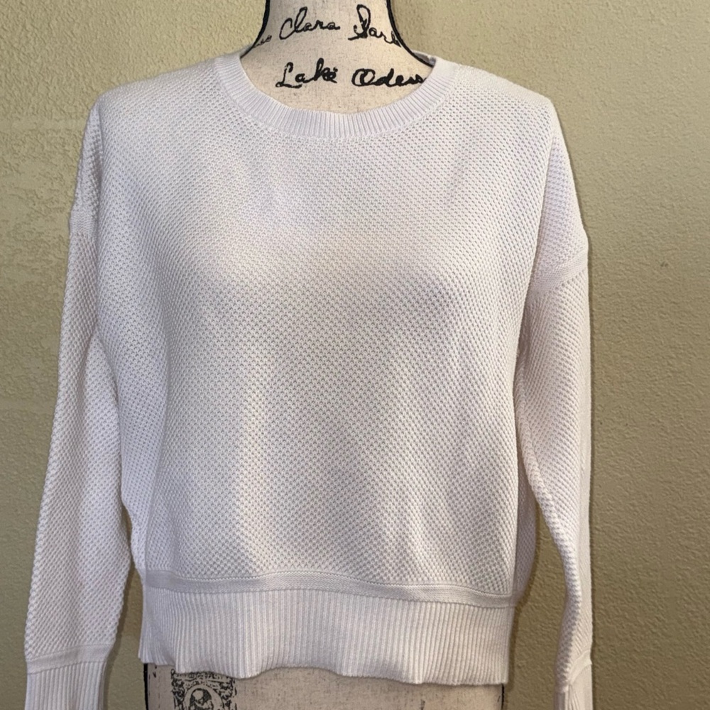 Preowned LOFT Women Beige Textured Crew Neck Sweater, Small
